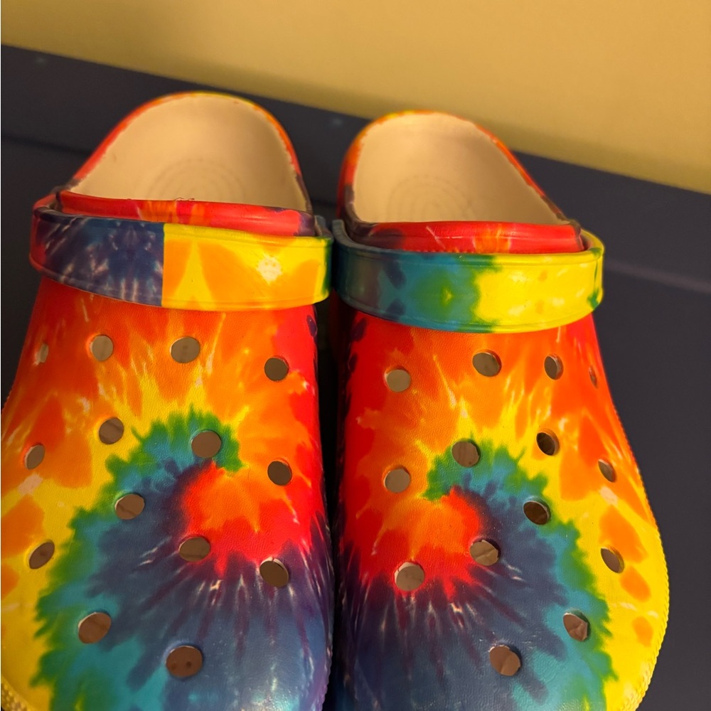 CROCS Red and Orange Mules & Clogs with Vibrant Design